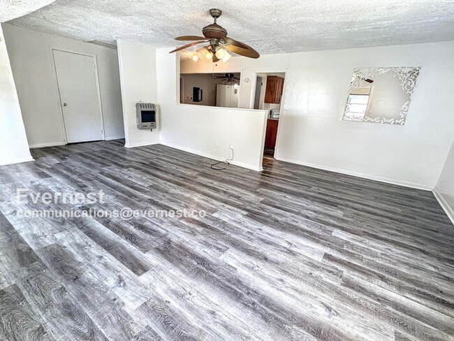 Foto del edificio - 1549 Elm St SW