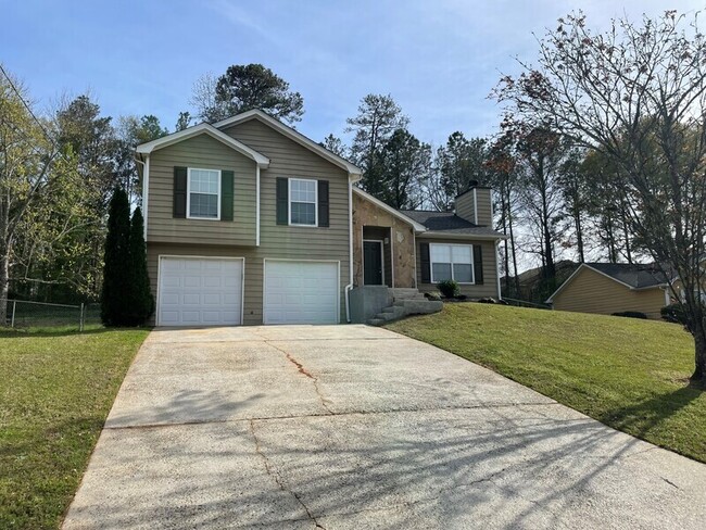 Building Photo - 223 River Birch Dr
