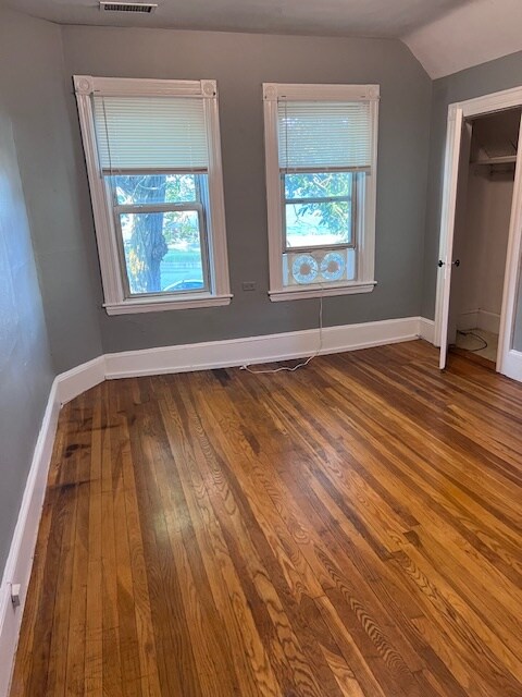 Primary Photo - 303 Beach St