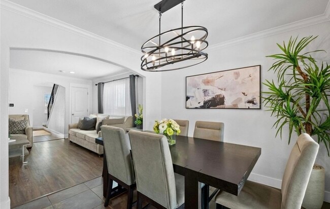 Foto del edificio - 2182 W Warren Ave