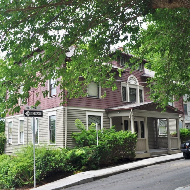 102 Highland Pl Unit 3, Ithaca, NY 14850 Apartment for Rent in Ithaca