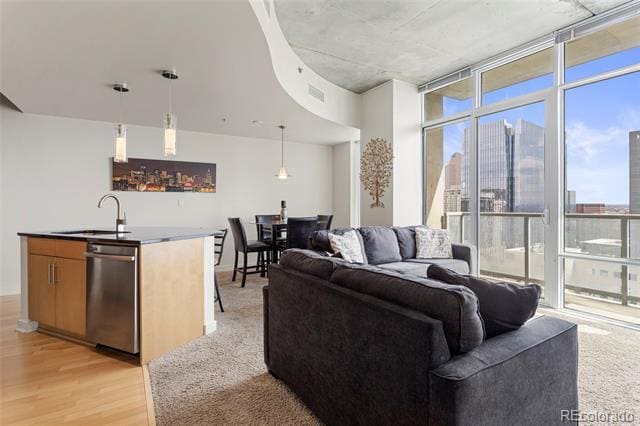 Foto principal - 891 14th St