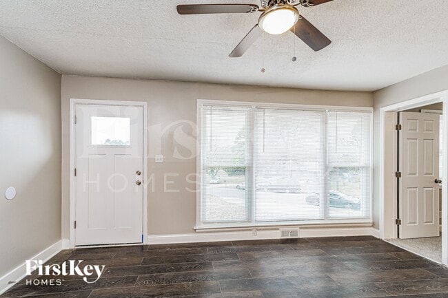 Foto del edificio - 1104 Raynor St