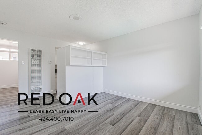 Building Photo - 12211 S Manor Dr