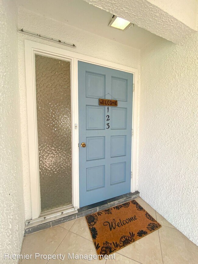 Building Photo - 3 br, 2 bath House - 123 Doral Circle