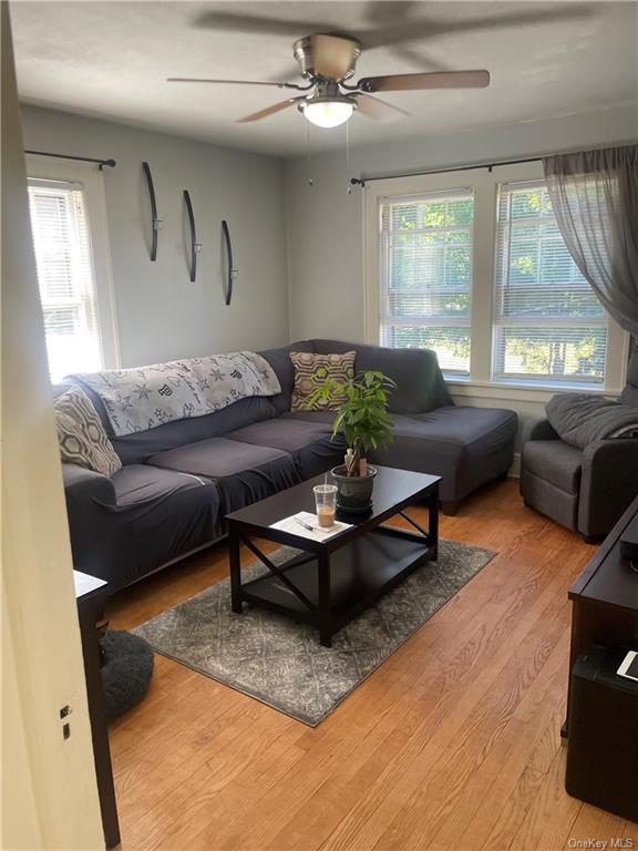 Foto del edificio - 163 Hunt Ave