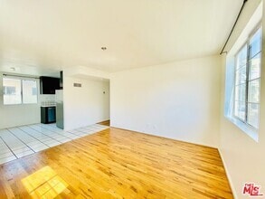 Building Photo - 5029 Klump Ave