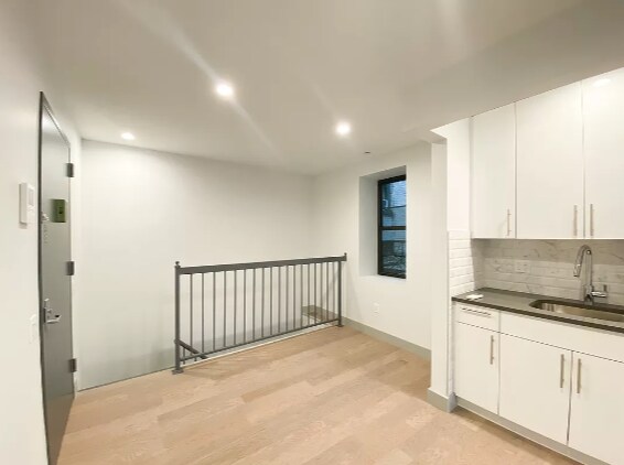 Foto del edificio - 287 Hawthorne St