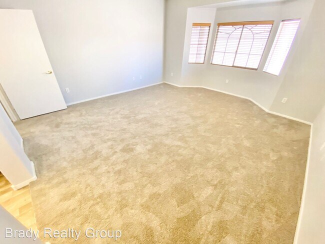 Foto del edificio - 3 br, 2 bath House - 4733 Vincent Hill Court