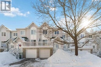 Building Photo - 106 Castlegreen Private