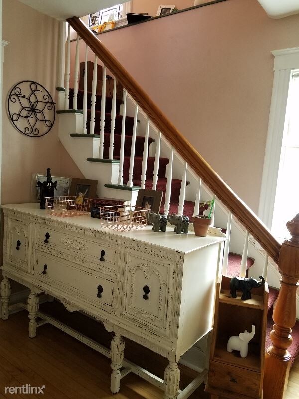 Foto del edificio - 3 br, 1.5 bath House - 67 High St