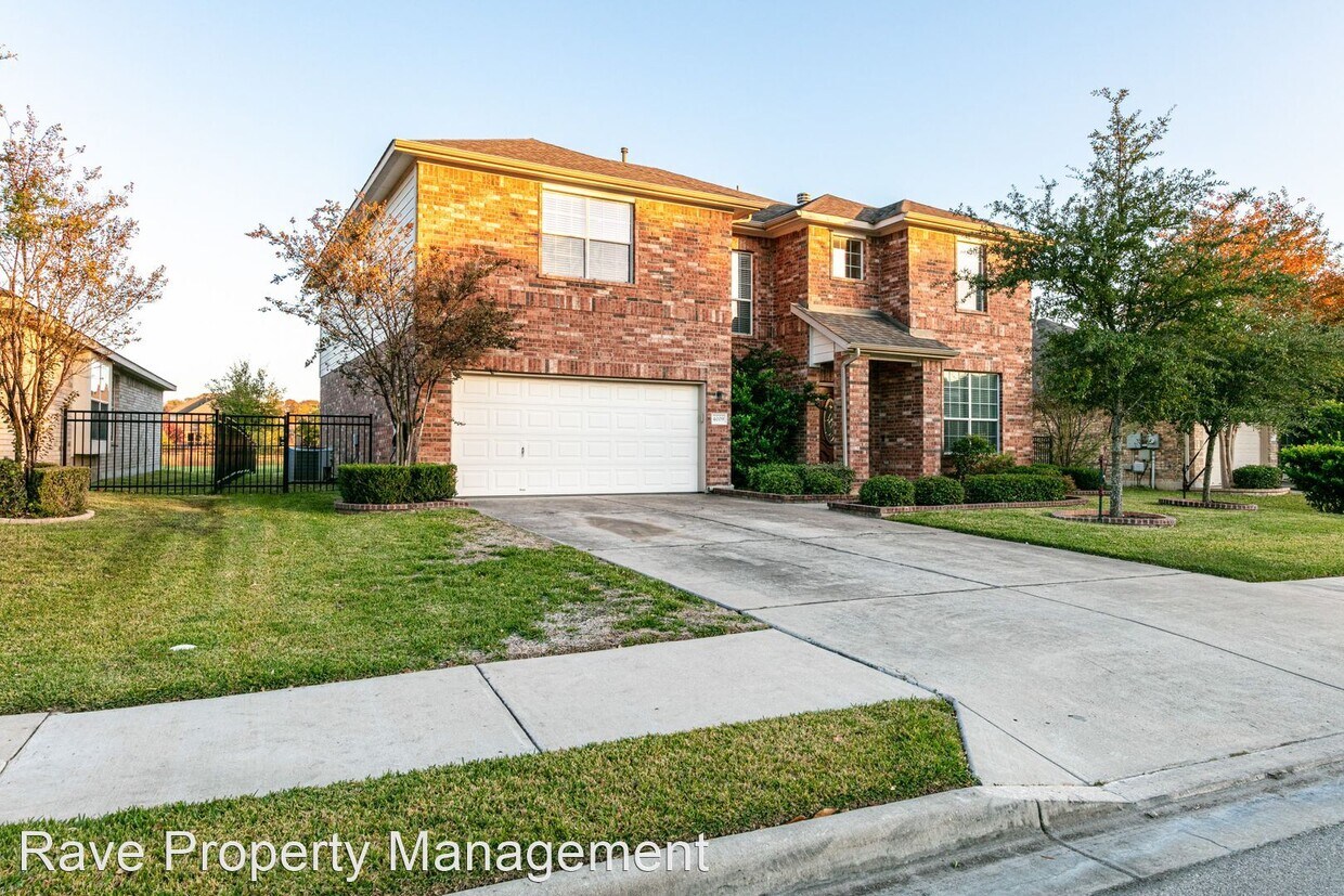 Foto principal - 4 br, 2.5 bath House - 4009 Meadow Bluff Way