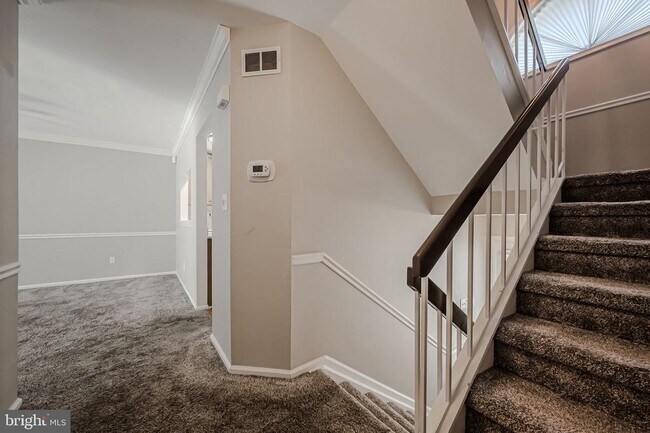 Foto del edificio - 805 Birch Ln