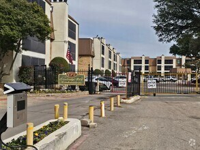 Building Photo - 11490 Audelia Rd