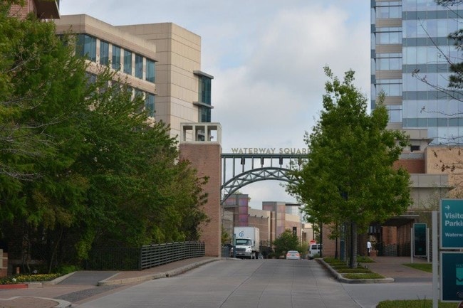 Building Photo - 18 Waterway Ct