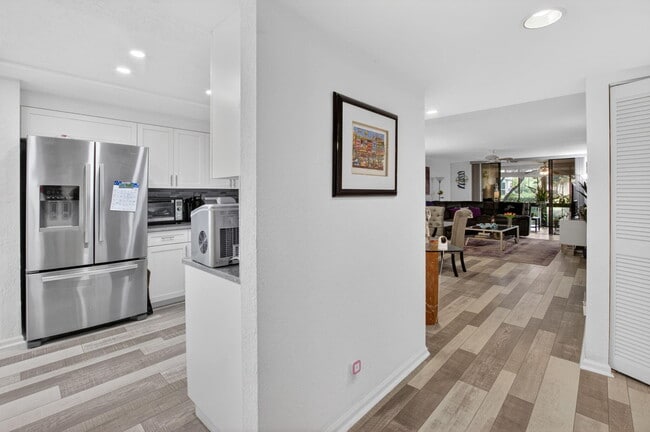 Building Photo - 7254 Clunie Pl