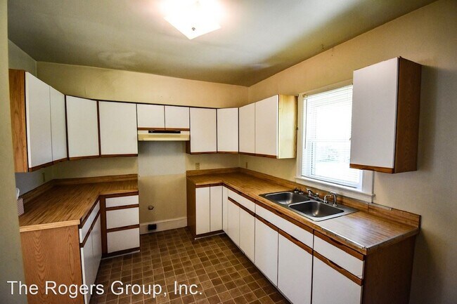 Building Photo - 3 br, 1 bath House - 415 Orange St