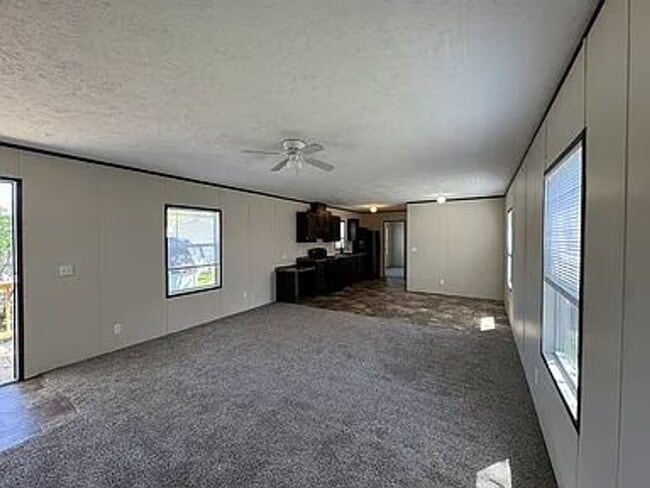 Building Photo - 47 Bluebird Hill Dr