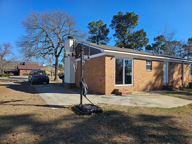 Foto del edificio - 3BR/2BA Brick Ranch