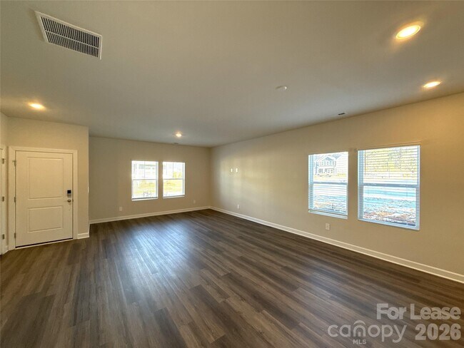 Foto del edificio - 125 Utility Ln