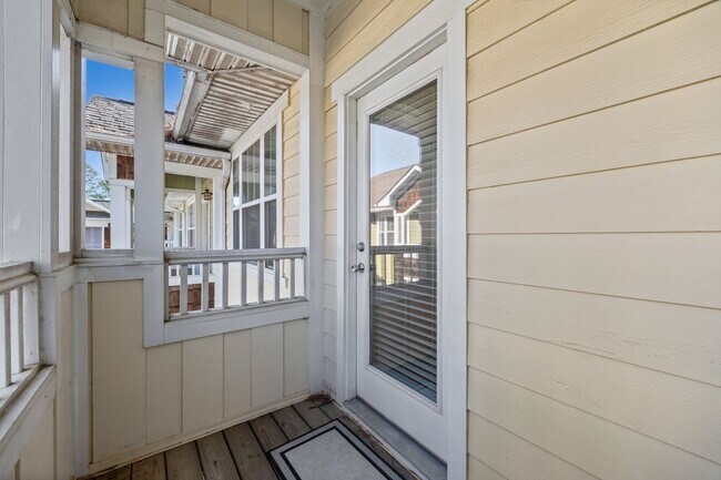 Foto del edificio - 1733 Matheson Ave