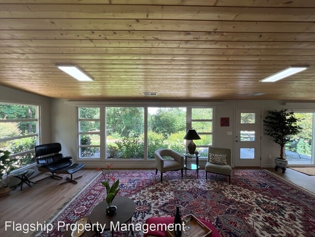 Building Photo - 2 br, 3 bath House - 104 Maruca Drive