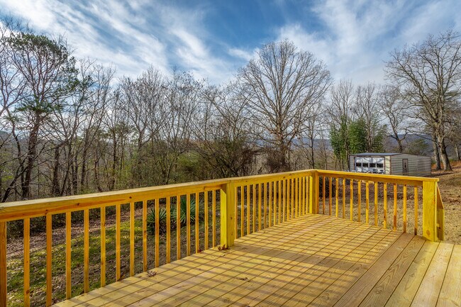 Foto del edificio - 75 Ferncliff Dr