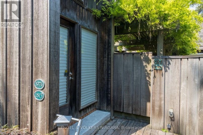 Photo du bâtiment - 89 Byron St