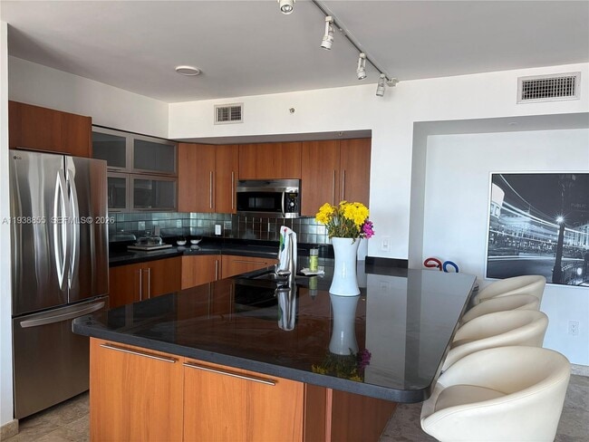 Building Photo - 90 Alton Rd