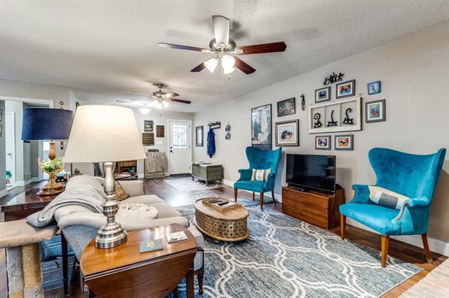 Foto del edificio - 9818 Smokefeather Ln