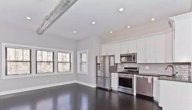 Foto del edificio - 3830 N Mozart St