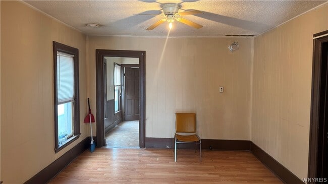 Foto del edificio - 42 Hartman Pl