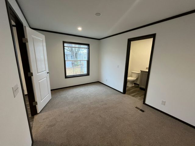 Building Photo - 159 Laurinda Ln