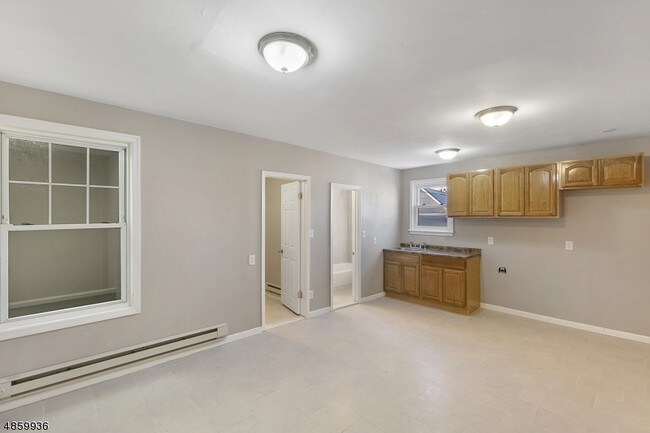 Foto del edificio - 402 Bloomfield Ave