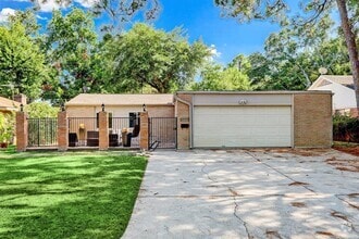 Building Photo - 5511 Jackwood St