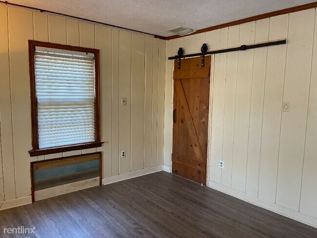 Building Photo - 4 br, 2.5 bath House - 4707 Paisley Rd