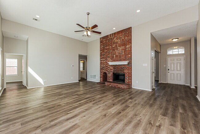 Foto del edificio - 1217 Sutters Way