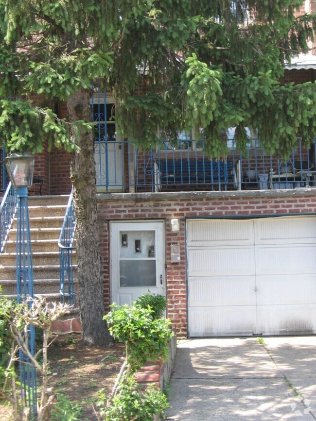 Building Photo - 1517 Givan Ave