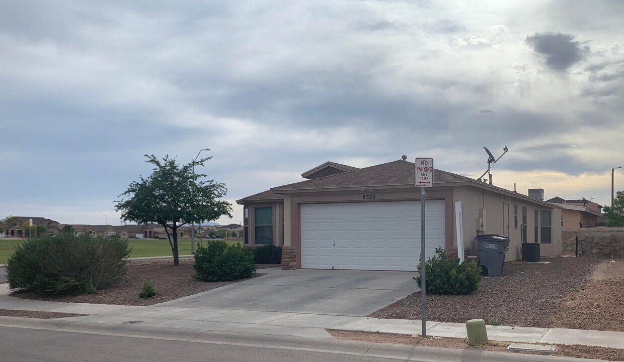 2336 Glitter Point, El Paso, TX 79938 House Rental in El Paso, TX