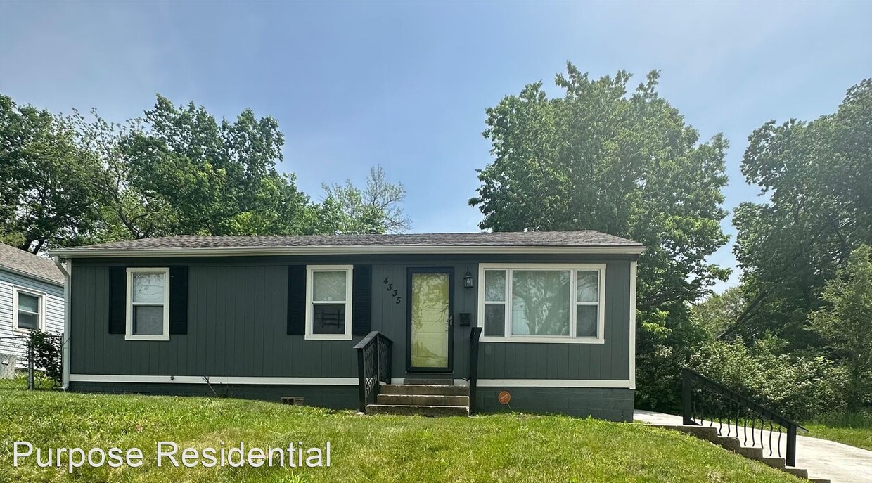 Primary Photo - 3 br, 1 bath House - 4335 Mersington Avenue