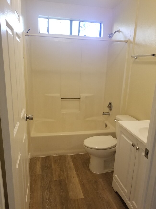 Foto del edificio - 2435 W Avenue 33