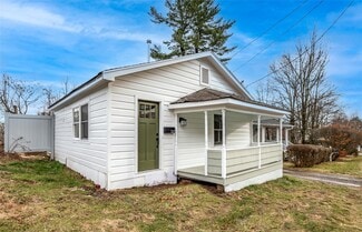 Building Photo - 323 N Highland Ave