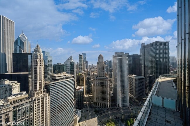 Building Photo - 401 N Wabash Ave
