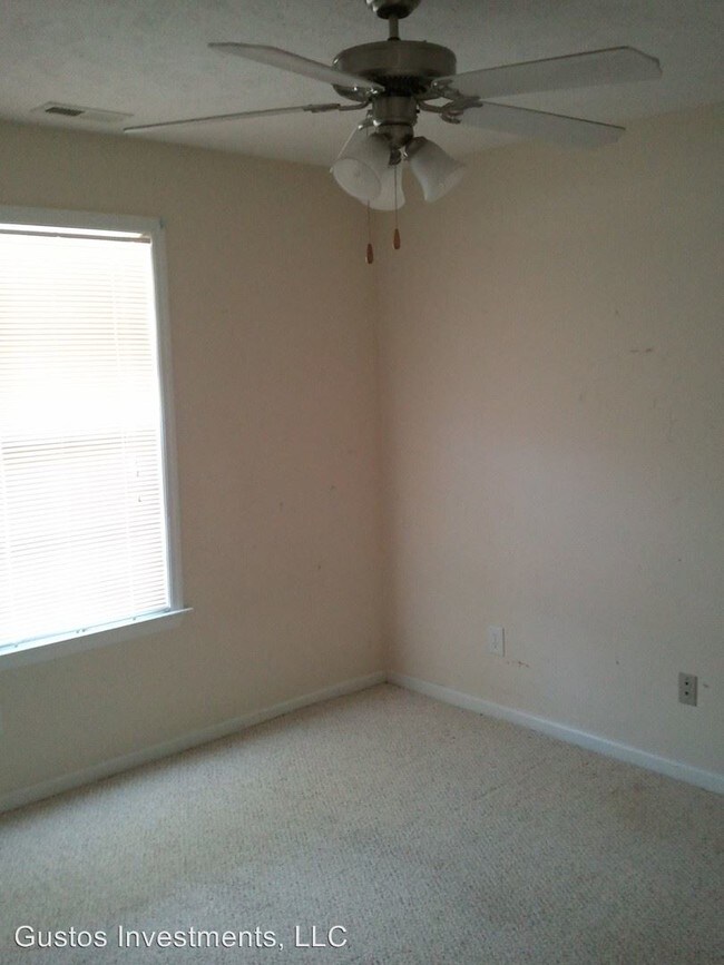 4 br, 3 bath House 6236 Castlebrook Ln House for Rent in Linden, NC
