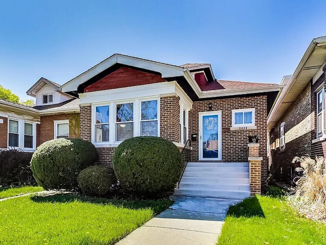 5008 N Kildare Ave, Chicago, IL 60630 House Rental in Chicago, IL
