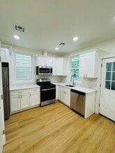 Building Photo - 750 COMMUNIPAW Ave