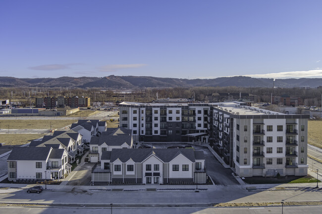 Building Photo - The Driftless Apartments