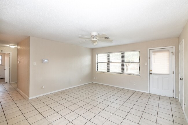 Building Photo - Lubbock Northwest Corridor