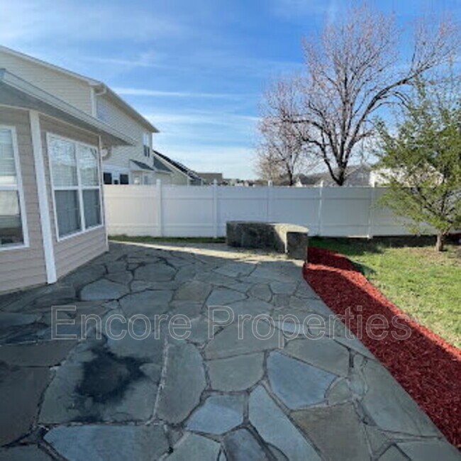 Foto del edificio - 1240 Chimney Swift Dr