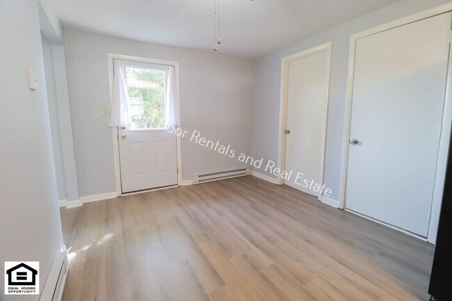 Foto del edificio - 5104 Eastwick Dr